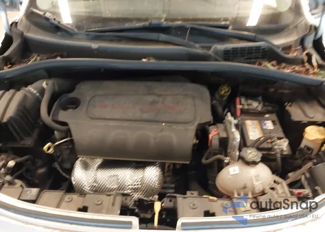 2016 Fiat 500X Lounge из США, поврежденный, VIN ZFBCFYDT0GP332060